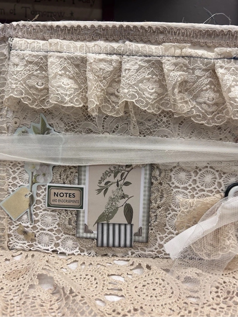 Shabby Victorian Lace JUNK JOURNAL